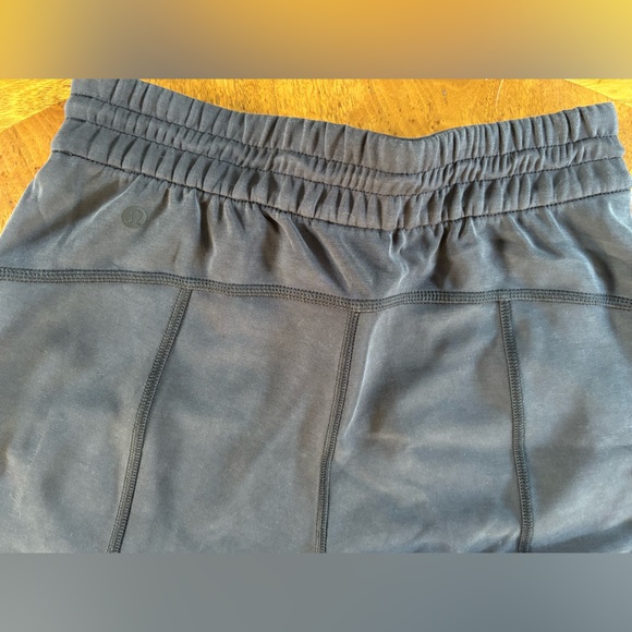 Lululemon Softstream High Rise Pants - Size 4 - Picture 9 of 13